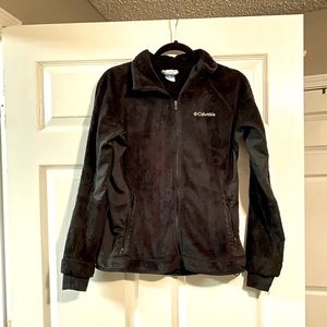 Black super soft Columbia jacket